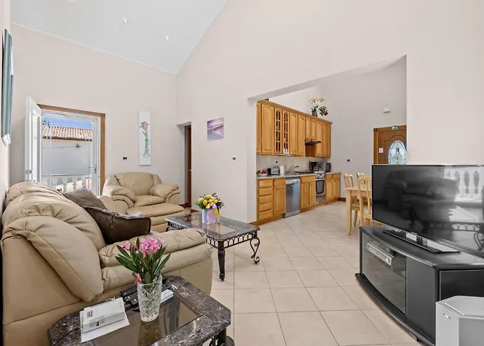 Susan & David By Interhome