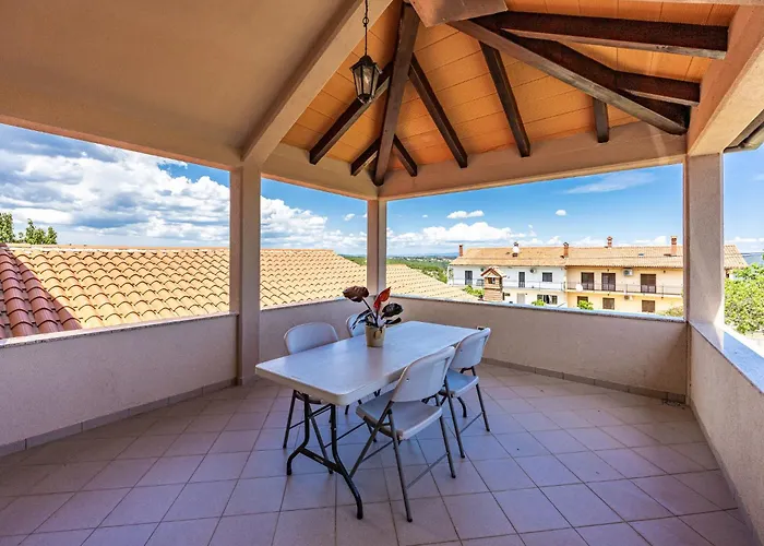 Vakantiehuis Susan & David By Interhome *