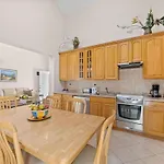 Susan & David By Interhome