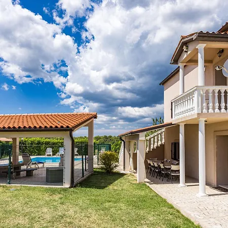 Susan & David By Interhome *