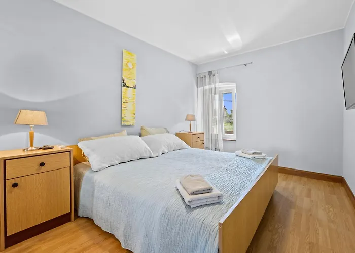 Susan & David By Interhome