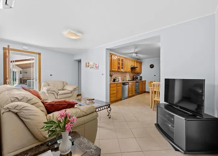 Ferienhaus Susan & David By Interhome