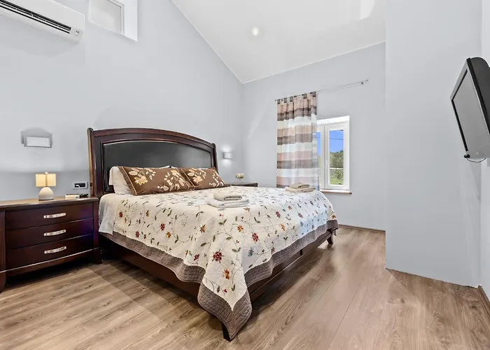 Susan & David By Interhome Barban